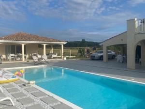 Villas L Ecrin de Lidia close to MEETT Air conditioning Parking : photos des chambres
