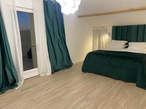 Villas L Ecrin de Lidia close to MEETT Air conditioning Parking : photos des chambres