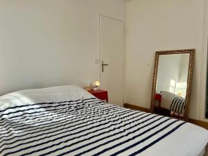 Appartements 1001 - Appartement T3 au coeur de Pleneuf-Val-Andre : Appartement 2 Chambres - Vue sur Jardin