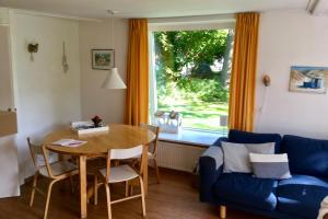 De Duinvink, gezellig vakantiehuis onder aan de duinen, slechts 2 min van strand en zee