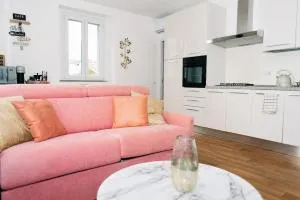 Lora diamond Suite ,free parking, self check in,3 - Senna Comasco