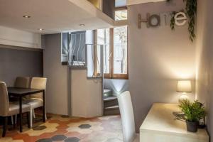 The 150 Home - Homkeey Apartments