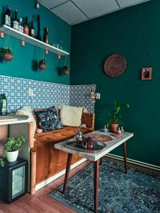 Atlas room with shared bathroom