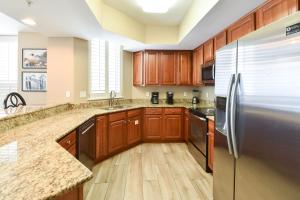 Silver Beach Towers W1406