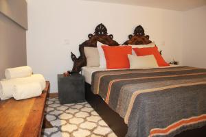 Updated Stylish Studio by River Sado