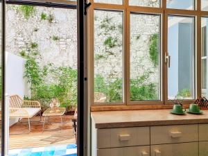 Apartment w. lots of green in a beautiful terrace