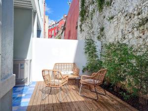 Apartment w. lots of green in a beautiful terrace