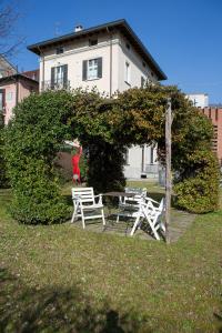 Levante -Walking distance to Center- Free Onsite Parking