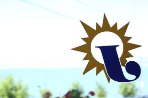 Joleks Apartments