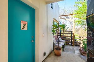 Scenic Retreat with Deck & Stunning Views in LA