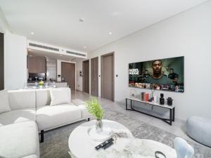 Brand New Business Bay 1 Bed with Burj Khalifa and Canal Views