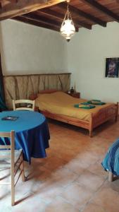 B&B / Chambres d'hotes Halte de d-Artagnan : Chambre Triple