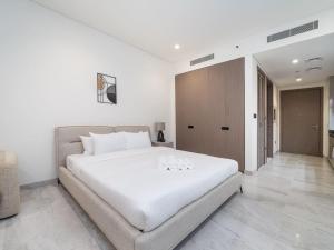Luxury Studio in Peninsula Five, Business Bay