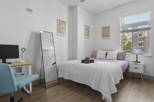 Cozy Urban Getaway - Free Parking, Gym, Stadium