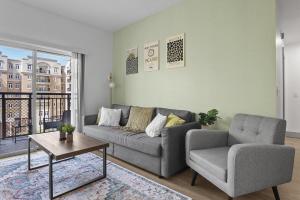 Cozy Urban Getaway - Free Parking, Gym, Stadium