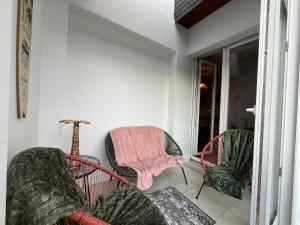 Appartements Le 102 - appart-sympa - T2, patio, jardin et cave - Larmor-Plage : photos des chambres