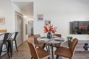 Urban Oasis - Balcony, Free Parking, Views, Gym