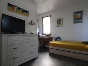 Studio cosy à deux pas de la mer et forêt avec parking sécurisé - FR-1-738-46