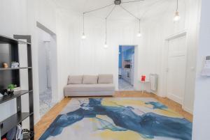 35 Seconds Away From the Main Street, Free Secured Parking