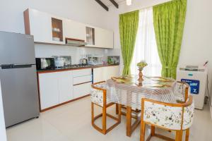 Green Retreat 2 Bedroom Hideout