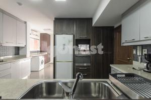 Spacious and Luxurious Penthouse in Carmelitas