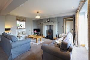 Idyllic Countryside Retreat on a 14-Acre Estate Near Hay-on-Wye