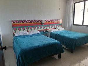 Beautiful condo a few steps to sea