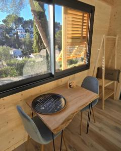La Cabane Aixoise Piscine & Jacuzzi