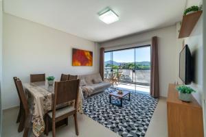 Coberturas e apto para locação em Bombinhas, Mariscal