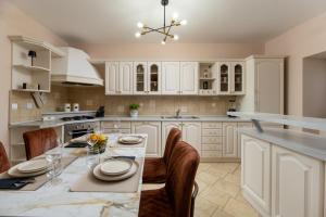 Apartment Solitude- Luxury retreat surrounded by nature near Labin