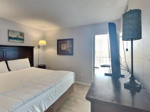 Edgewater Tower II 2