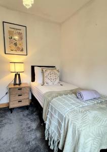 Cozy 3-Bed House Near Fosse Park with Parking