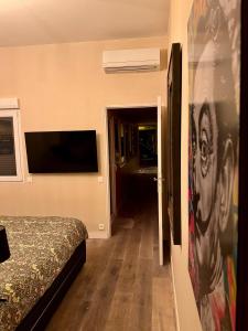 Appartements Loft Spa Reims-fr 250m2 privatifs, piscine interieure chauffee, spa et parking : photos des chambres