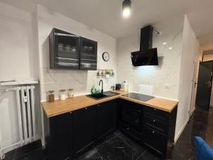 Tabago Studio 22 Nysa, Rynek