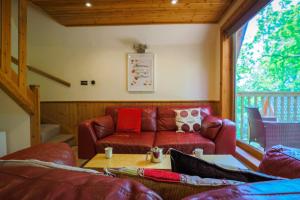 Fern Gully Lodge with Hot Tub - Spa Resort - Devon