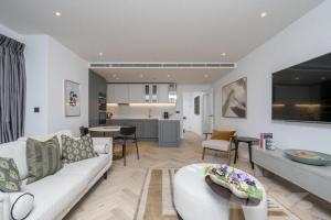 London Tower Retreat - Modern 2 Bedroom Apartment