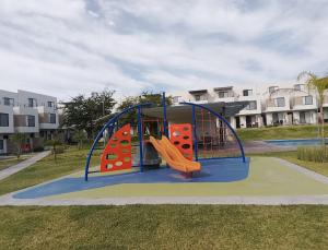 Bellísima casa de lujo con amenidades y alberca