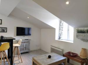 Baiona Sainte Catherine T3 heart of Holy Spirit