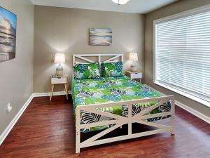 Palms at Cove View 1201 - Babes Place