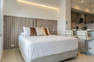 Último Piso con Vista Costera y Balcón CB1637