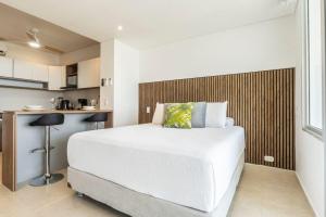 Suite con daybed piso 16 y balcón panorámico CB1636