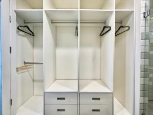 Downtown Tijuana 1 BR Ave Revolucion Suite 1st floor