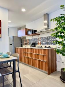 Downtown Tijuana 1 BR Ave Revolucion Suite 1st floor