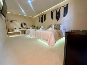 Ananda Hotel Boutique
