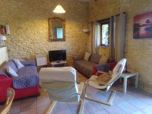 Maisons de vacances Family orientated, beautiful setting two pools : photos des chambres
