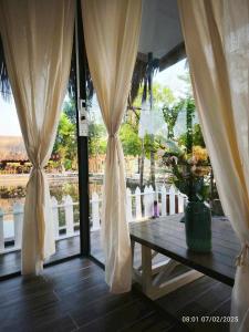 Homestay Mẹ khang 2 - Room lake view
