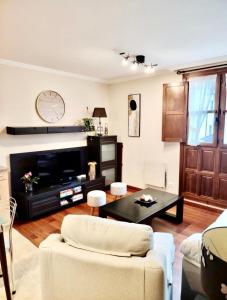 Apartamentos La Blanca