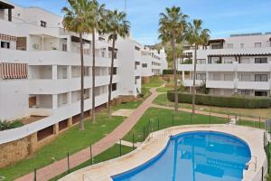 Elegance and luxury with a pool in Miraflores Golf - CASA GOLF RIVIERA PARK 3 2 E