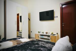 Marina Breeze Residence Near to Yachts and Beach