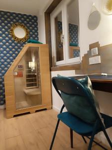 LÉchappée Zen Sauna Privatif et Shopping, tram à coté